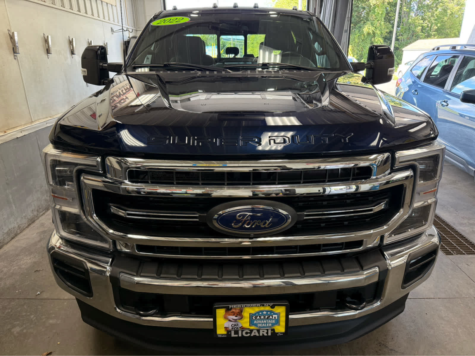 Used 2022 Ford F250 Lariat w/ Lariat Ultimate Package AWD/4WD image 2