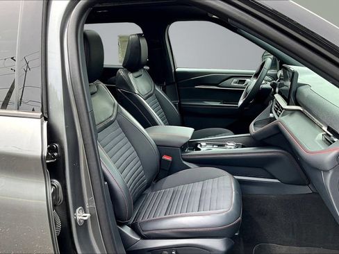New 2026 Ford Explorer ST-Line w/ ST-Line Street Pack AWD/4WD image 11