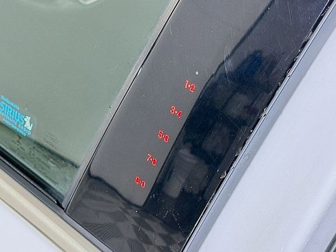 Used 2017 Ford Fusion SE w/ Equipment Group 601A image 32