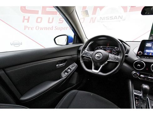 Certified 2023 Nissan Sentra SV w/ All-Weather Package image 6