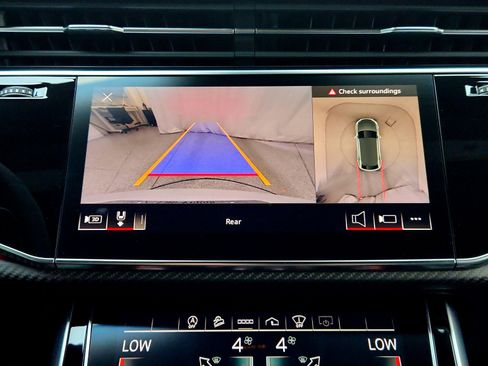 Used 2022 Audi RS Q8 w/ Luxury Package image 16