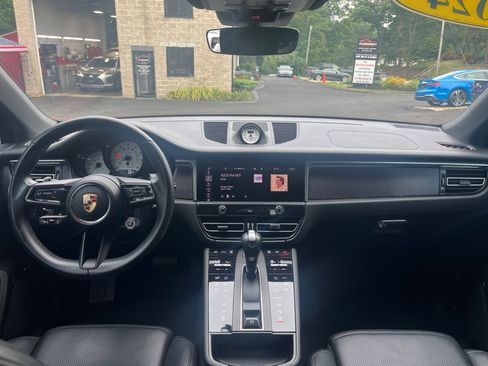 Used 2024 Porsche Macan GTS image 15