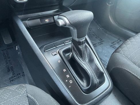 Used 2023 Kia Rio LX image 33
