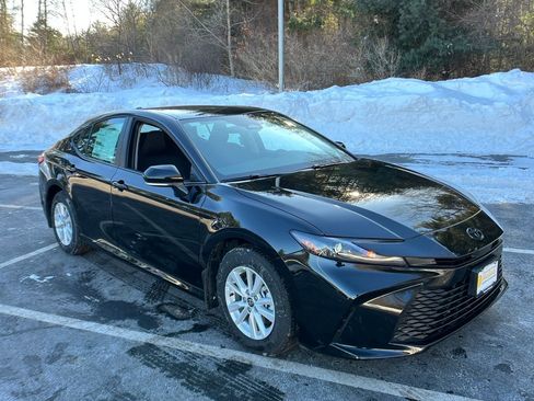 New 2026 Toyota Camry LE image 7