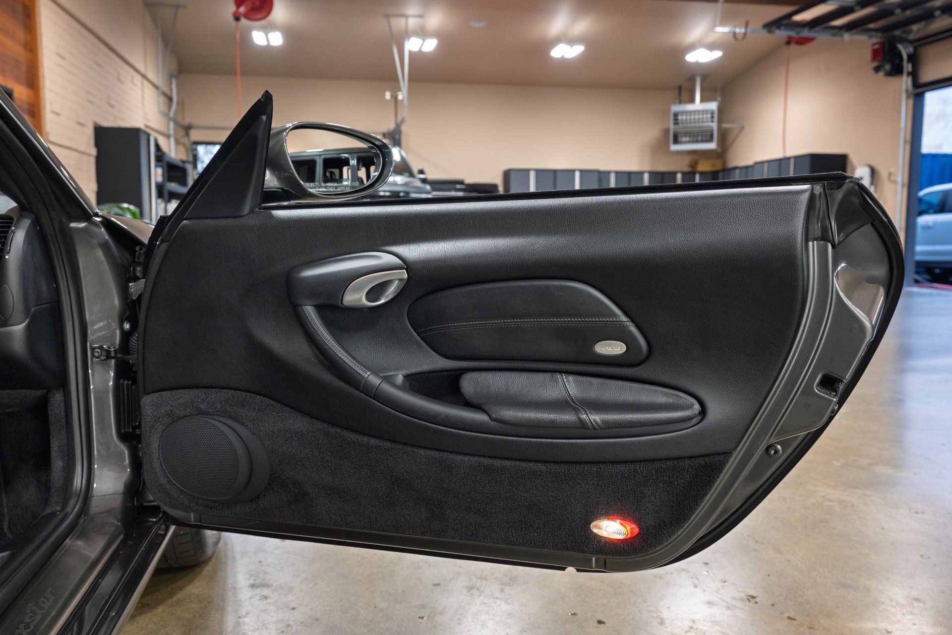 Used 2001 Porsche Boxster RWD image 31
