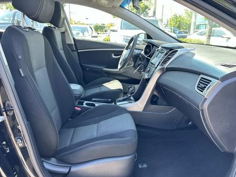 Used 2016 Hyundai Elantra GT FWD image 8