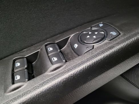 Used 2019 Ford Fusion SE image 27