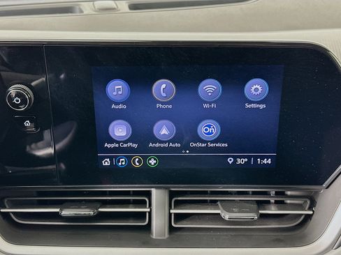 Used 2025 Chevrolet Trax LS image 21