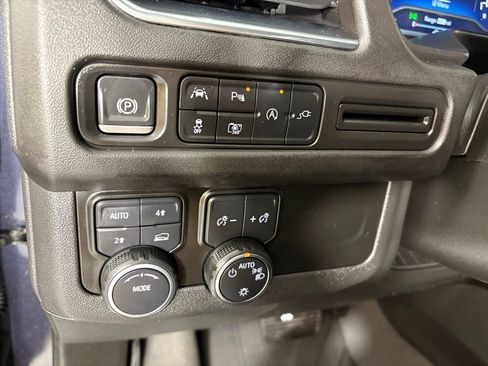 Used 2022 Chevrolet Tahoe RST w/ Luxury Package image 29