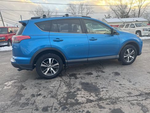 Used 2018 Toyota RAV4 XLE image 29