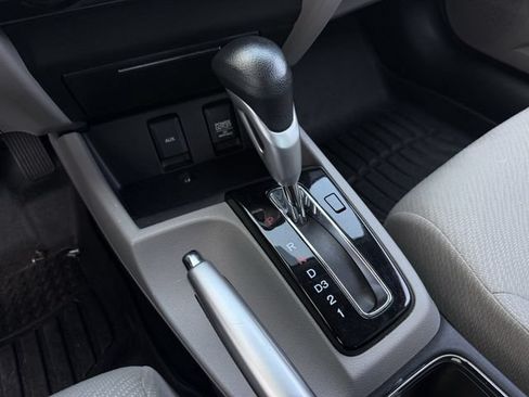 Used 2013 Honda Civic EX image 19