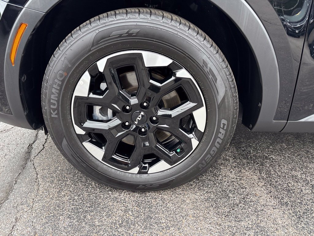 Certified 2026 Kia Sorento S FWD image 11