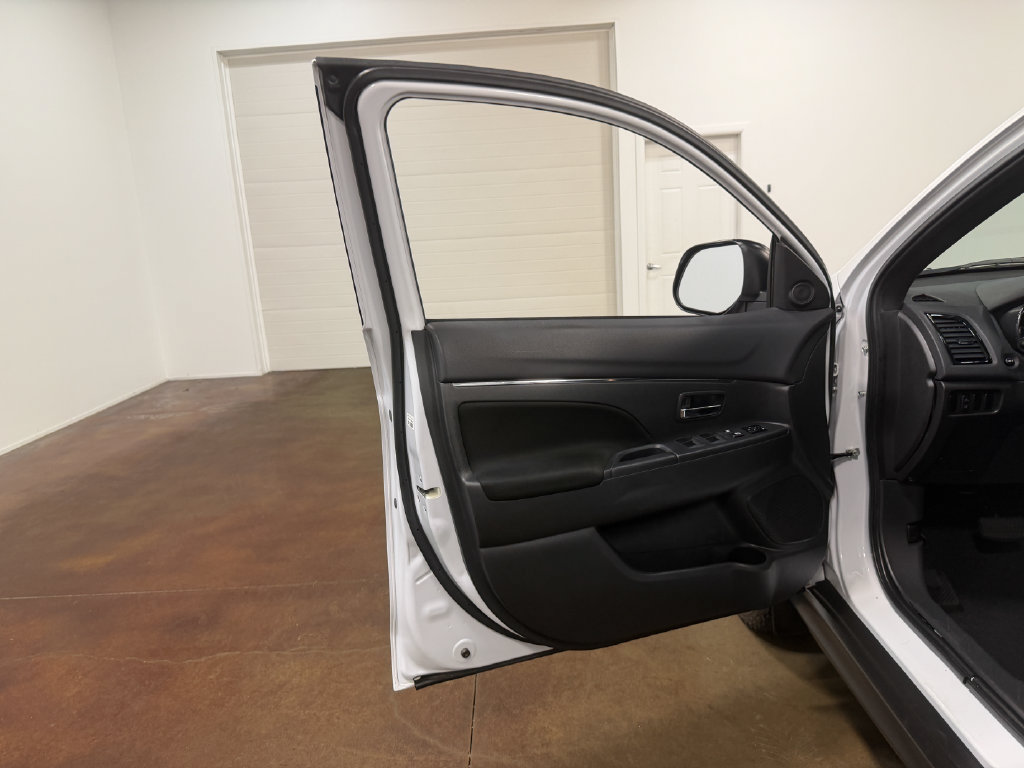 Used 2024 Mitsubishi Outlander Sport AWD image 52