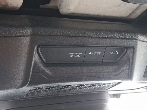 Used 2024 Jeep Wrangler Unlimited Rubicon 4xe AWD/4WD image 26