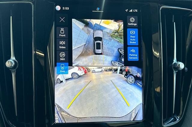 Certified 2024 Volvo XC60 T8 Plus AWD/4WD image 21
