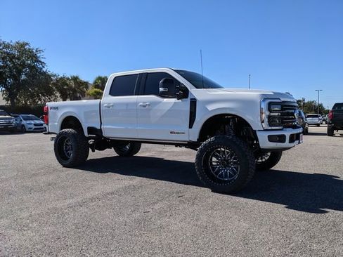 New 2026 Ford F250 Platinum image 2