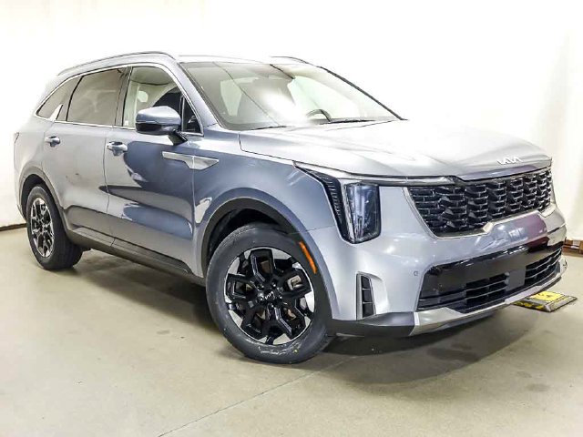 Used 2024 Kia Sorento S FWD image 2