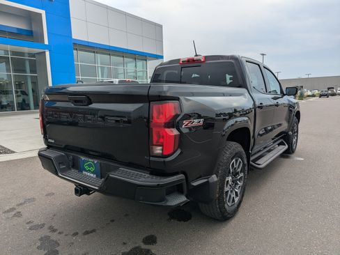 Certified 2026 Chevrolet Colorado Z71 w/ Technology Package AWD/4WD image 40