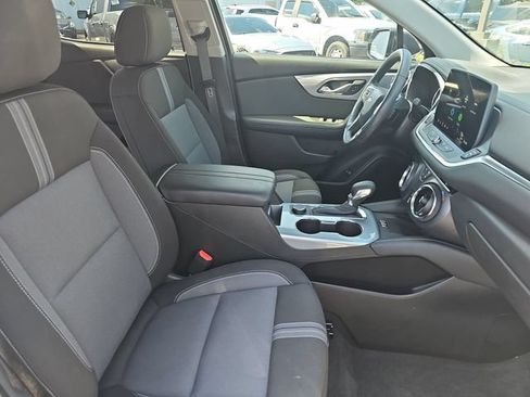 Used 2024 Chevrolet Blazer LT w/ Convenience Package FWD image 12