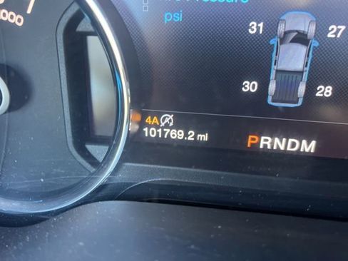 Used 2018 Ford F150 Lariat image 5