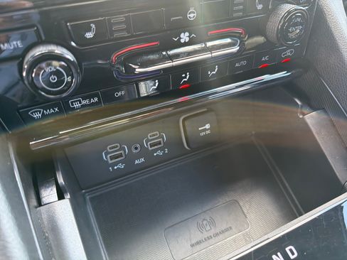 Certified 2025 Jeep Grand Cherokee Laredo X w/ Luxury Tech Group I AWD/4WD image 20