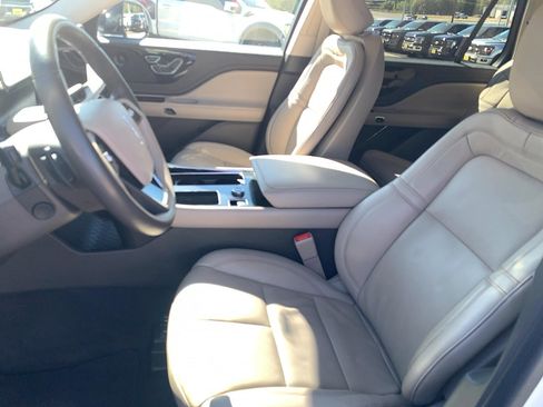 Used 2023 Lincoln Aviator Reserve w/ Elements Package Plus image 19