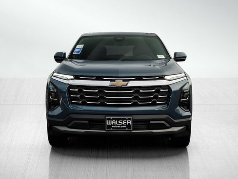New 2026 Chevrolet Equinox LT w/ Safety and Technology Package AWD/4WD image 2