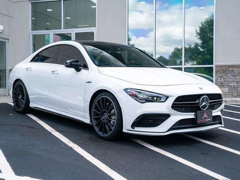 Used 2022 Mercedes-Benz CLA 35 AMG 4MATIC image 8