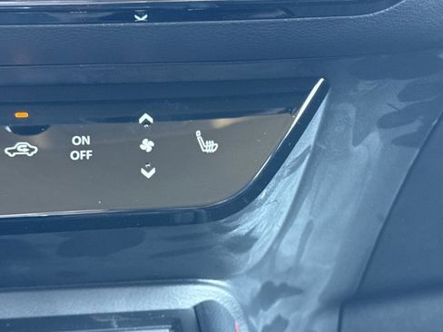 New 2026 Nissan Kicks SR w/ SR Premium Package image 17