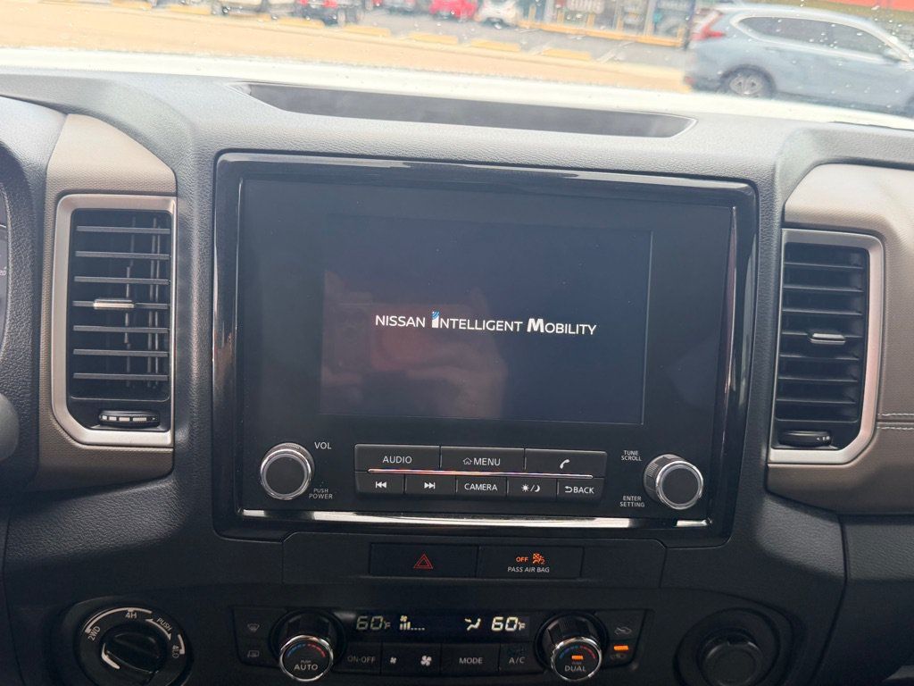 Used 2022 Nissan Frontier SV AWD/4WD image 13