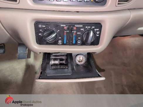 Used 2004 Buick Century Custom image 17