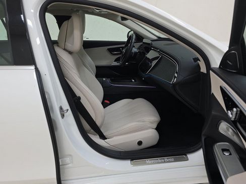 Used 2024 Mercedes-Benz E 350 4MATIC Sedan w/ Driver Assistance Package image 6