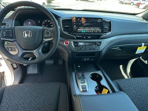 New 2025 Honda Ridgeline Sport image 18