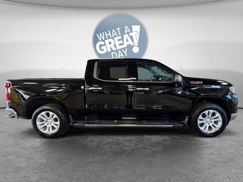 Used 2022 Chevrolet Silverado 1500 LTZ AWD/4WD image 2