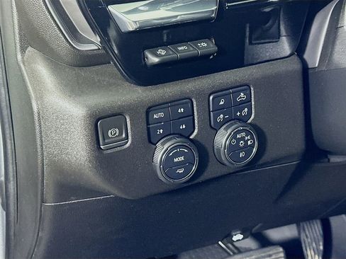 Used 2023 Chevrolet Silverado 1500 High Country w/ High Country Premium Package AWD/4WD image 22
