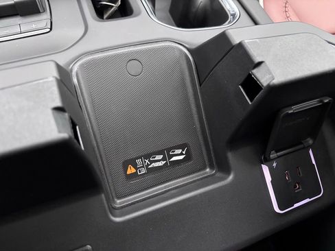 New 2026 GMC Sierra 1500 Denali Ultimate w/ LPO, Black Badging Package image 37