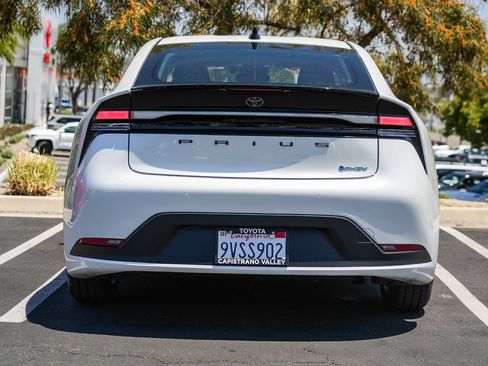 Certified 2026 Toyota Prius Plug-In Hybrid FWD image 6