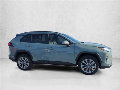Certified 2023 Toyota RAV4 XLE Premium FWD image 5