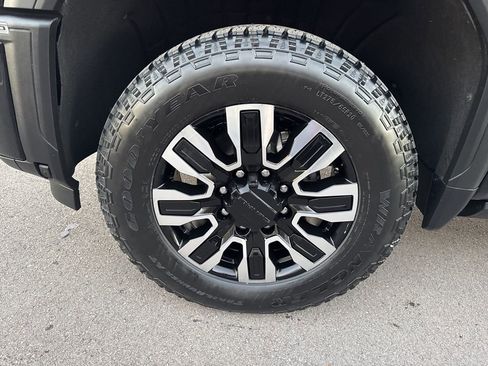 Used 2024 GMC Sierra 2500 Denali Ultimate w/ Max Trailering Package image 32