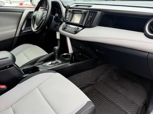 Used 2017 Toyota RAV4 XLE w/ All Weather Liner Package AWD/4WD image 17