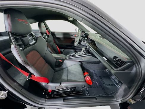 Certified 2025 Porsche 911 GT3 RS RWD image 27