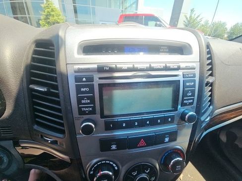 Used 2010 Hyundai Santa Fe GLS FWD image 7