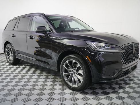 New 2026 Lincoln Aviator AWD w/ Jet Appearance Package image 8