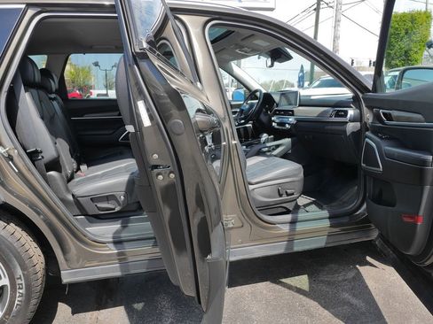 Used 2021 Kia Telluride EX image 10