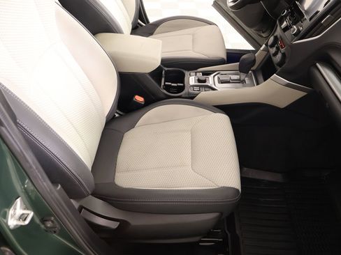 Used 2023 Subaru Forester Premium image 13