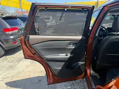 Used 2023 Nissan Rogue Platinum w/ Platinum Premium Package image 23