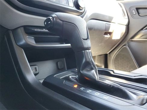 Certified 2020 Chevrolet Colorado W/T w/ WT Convenience Package image 15