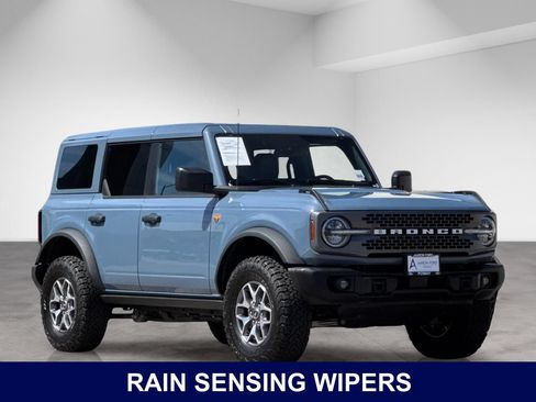 Used 2025 Ford Bronco Badlands AWD/4WD image 9