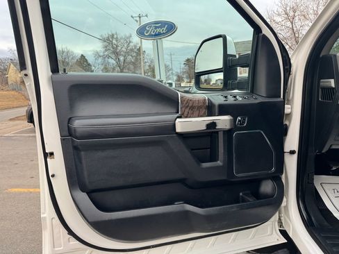 Used 2017 Ford F350 Lariat w/ Lariat Ultimate Package image 23