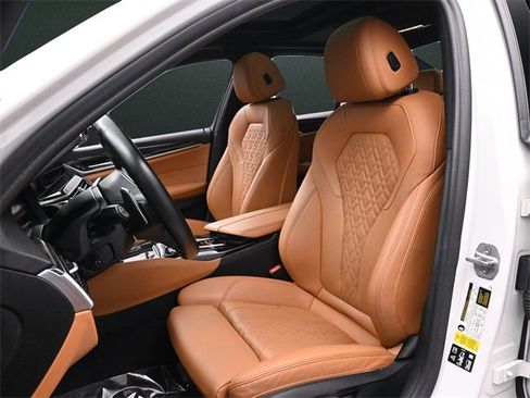 Used 2022 BMW 540i xDrive 540i xDrive w/ M Sport Package image 12